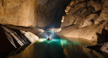 Grotte de Son Doong au Vietnam est menacée par le projet des téléphériques